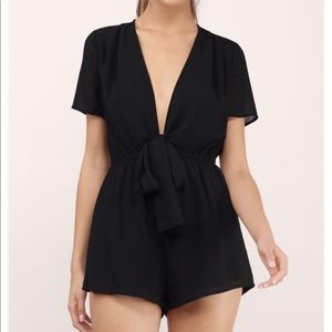 Tobi Plunge Romper in Olive